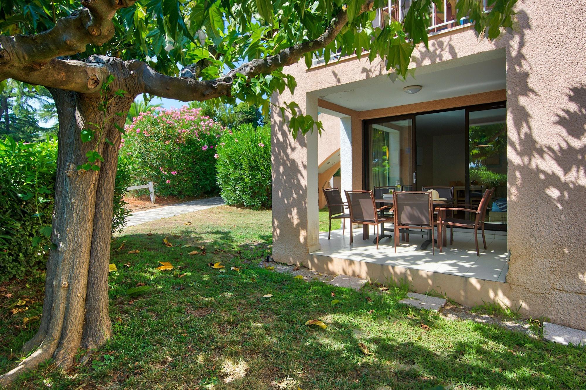 Residence Pierre & Vacances Les Parcs De גרימו מראה חיצוני תמונה